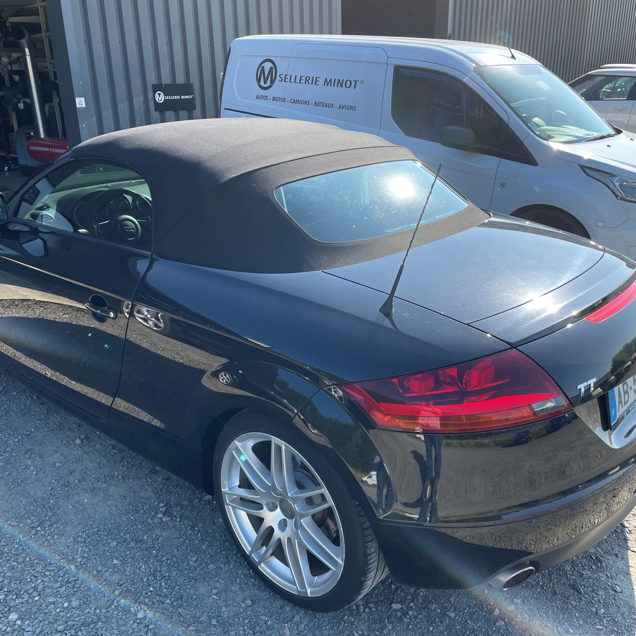 Remplacement capote AUDI TT roadster 8J - SELLERIE MINOT