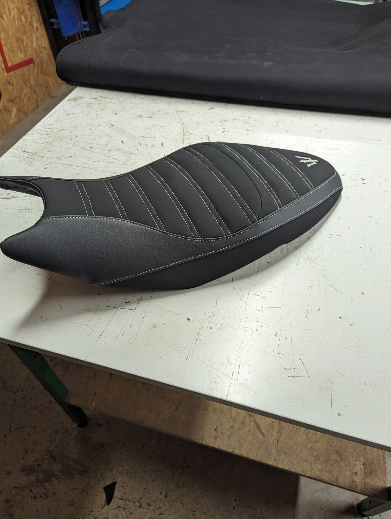 Selle Triumph 600 Speed Four – 2002 à 2006 – Occasion